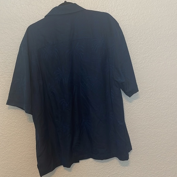 Jamaican Jaxx navy blue patterned button up - Picture 5 of 6